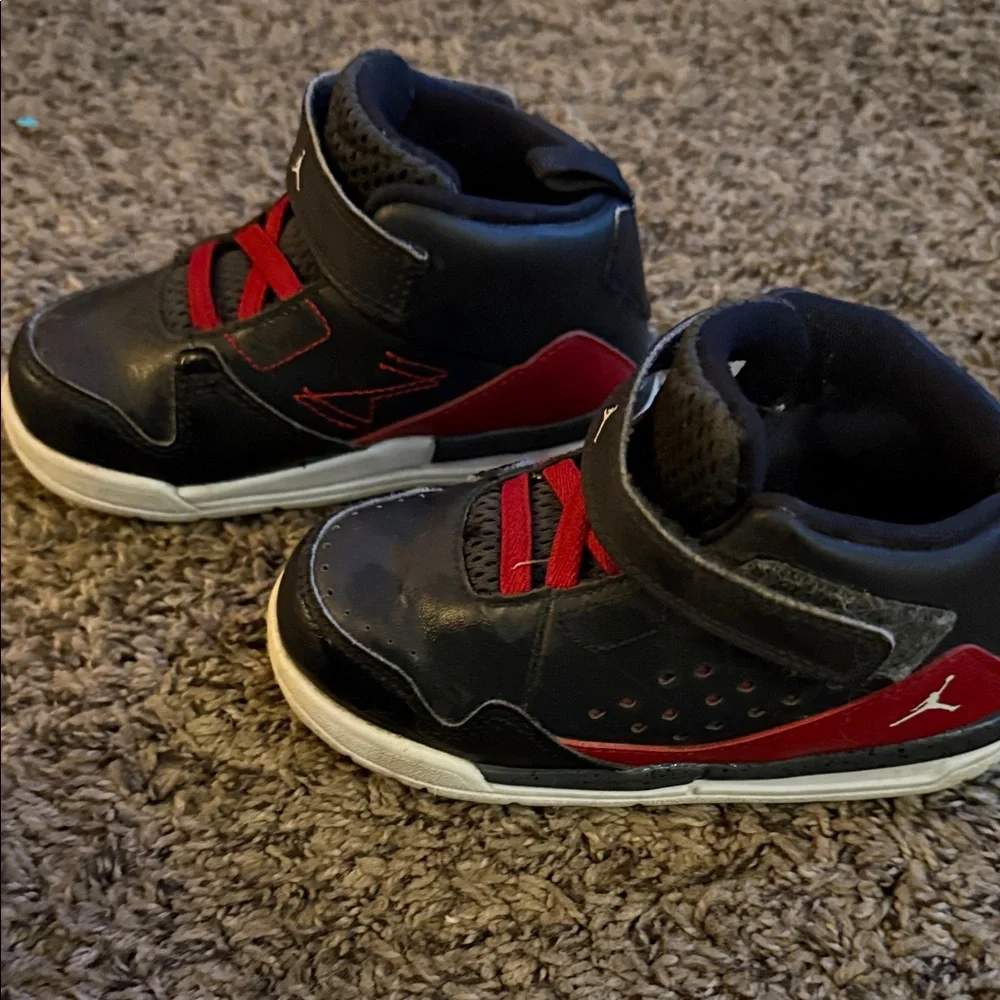Jordan Kids Black and Red Sneakers - Picture 2 of 4